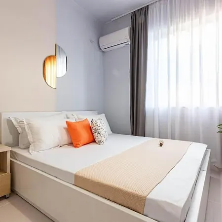 Apartment 12 - & Access